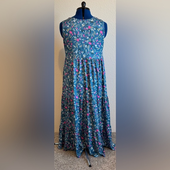 Floral Blue Maxi Dress - Picture 2 of 6
